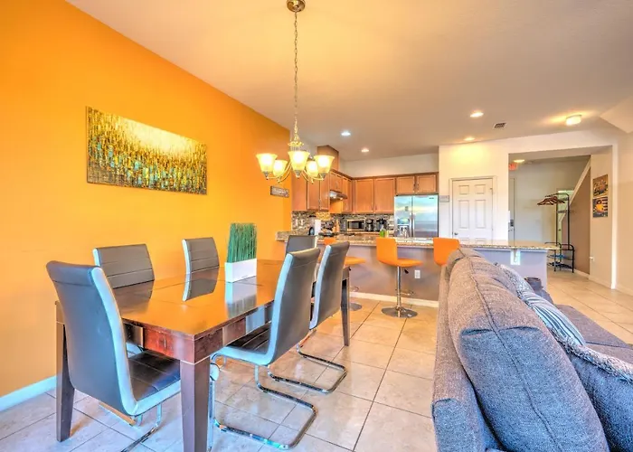4 Bedroom Sunhaven Townhouse With Pool Near Disney